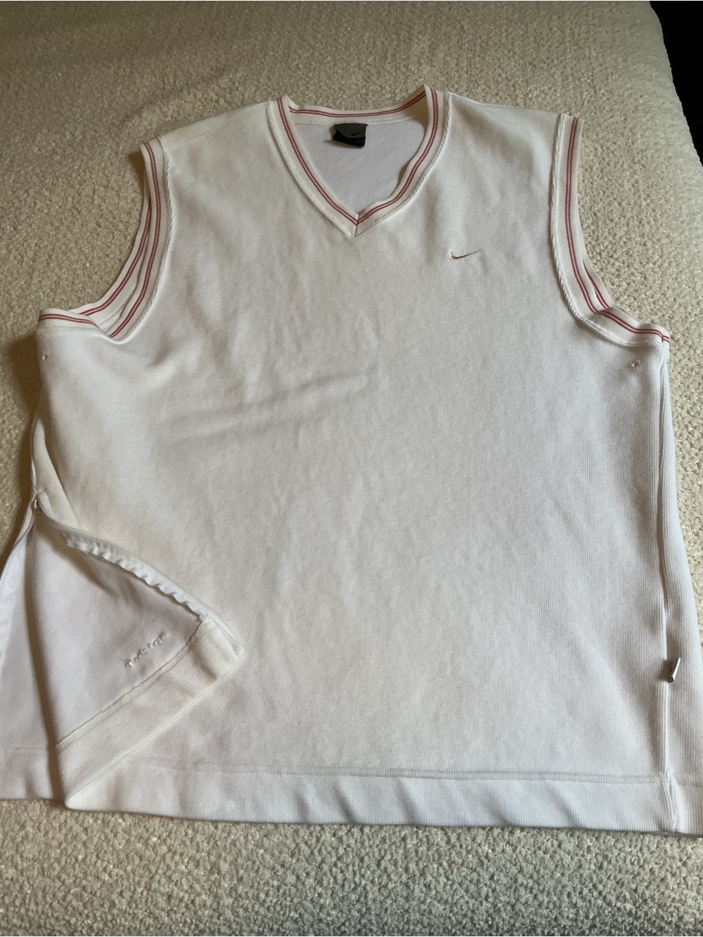 Nike Women’s White V-Neck Sleeveless Sweater Vest with Pink Trim